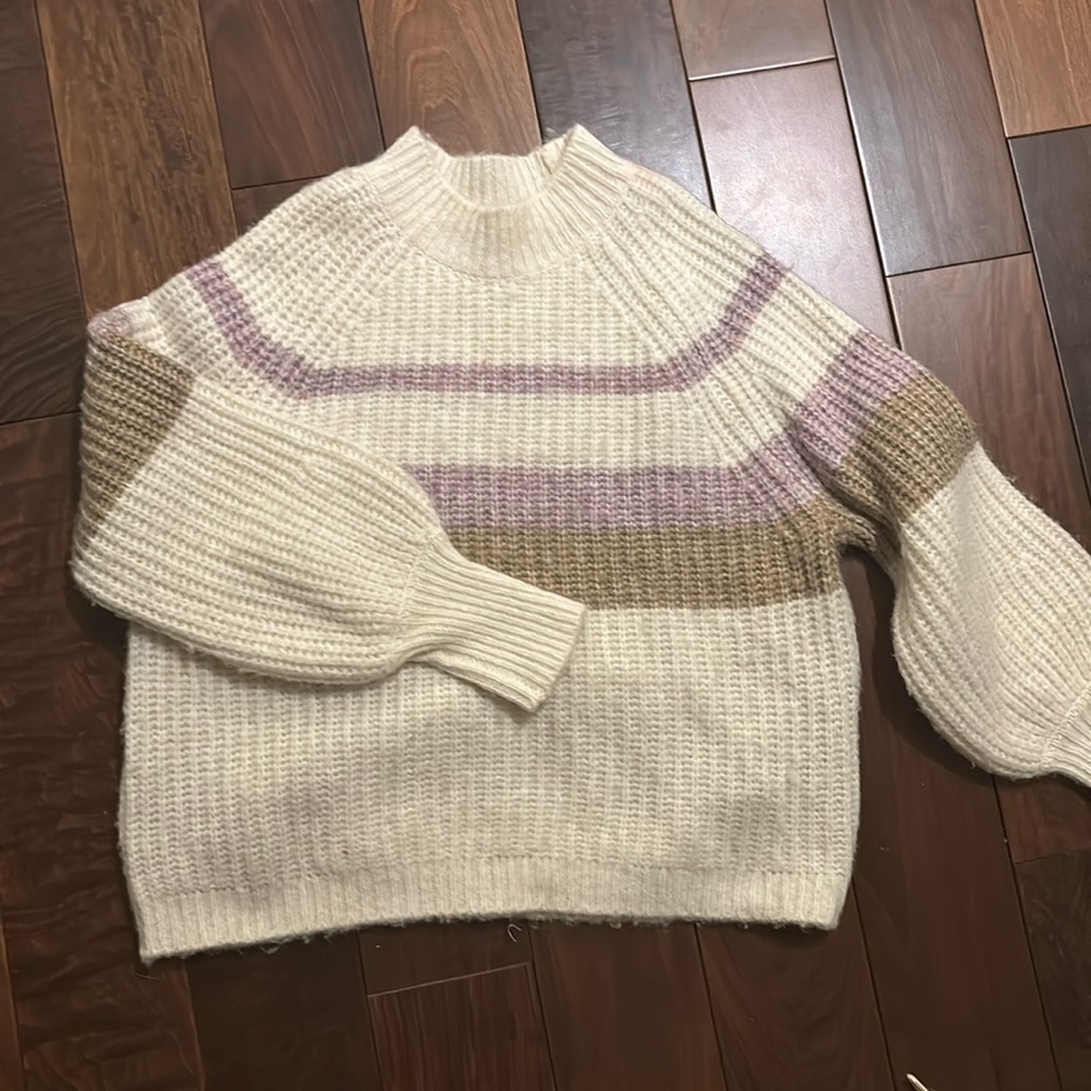 Knit sweater